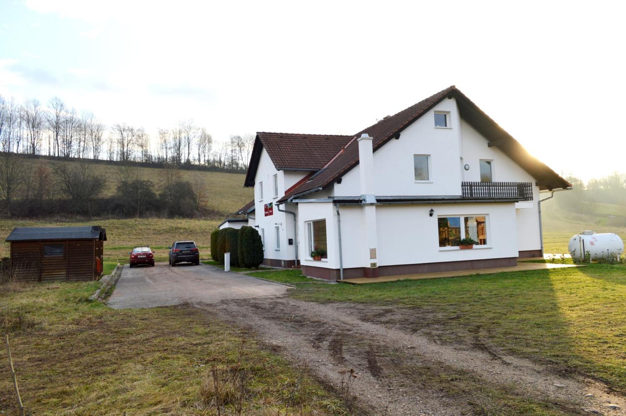 Ferienwohnung Charlott Im Riesengebirge Dolni Lanov Exterior foto
